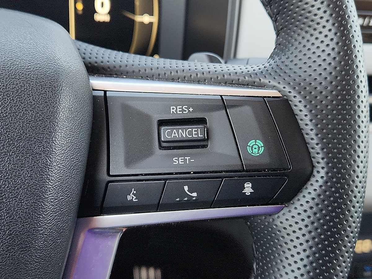 Used 2025 Mitsubishi Outlander SEL FWD image 20