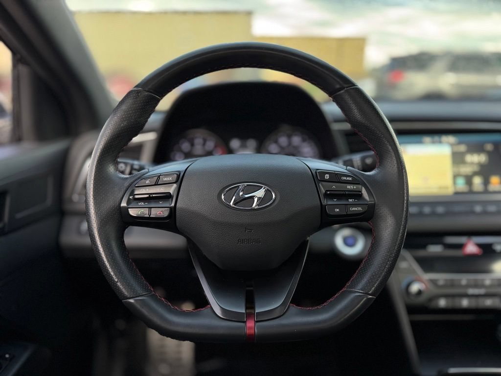 Used 2018 Hyundai Elantra Sport w/ Sport Premium Package 03 FWD image 36