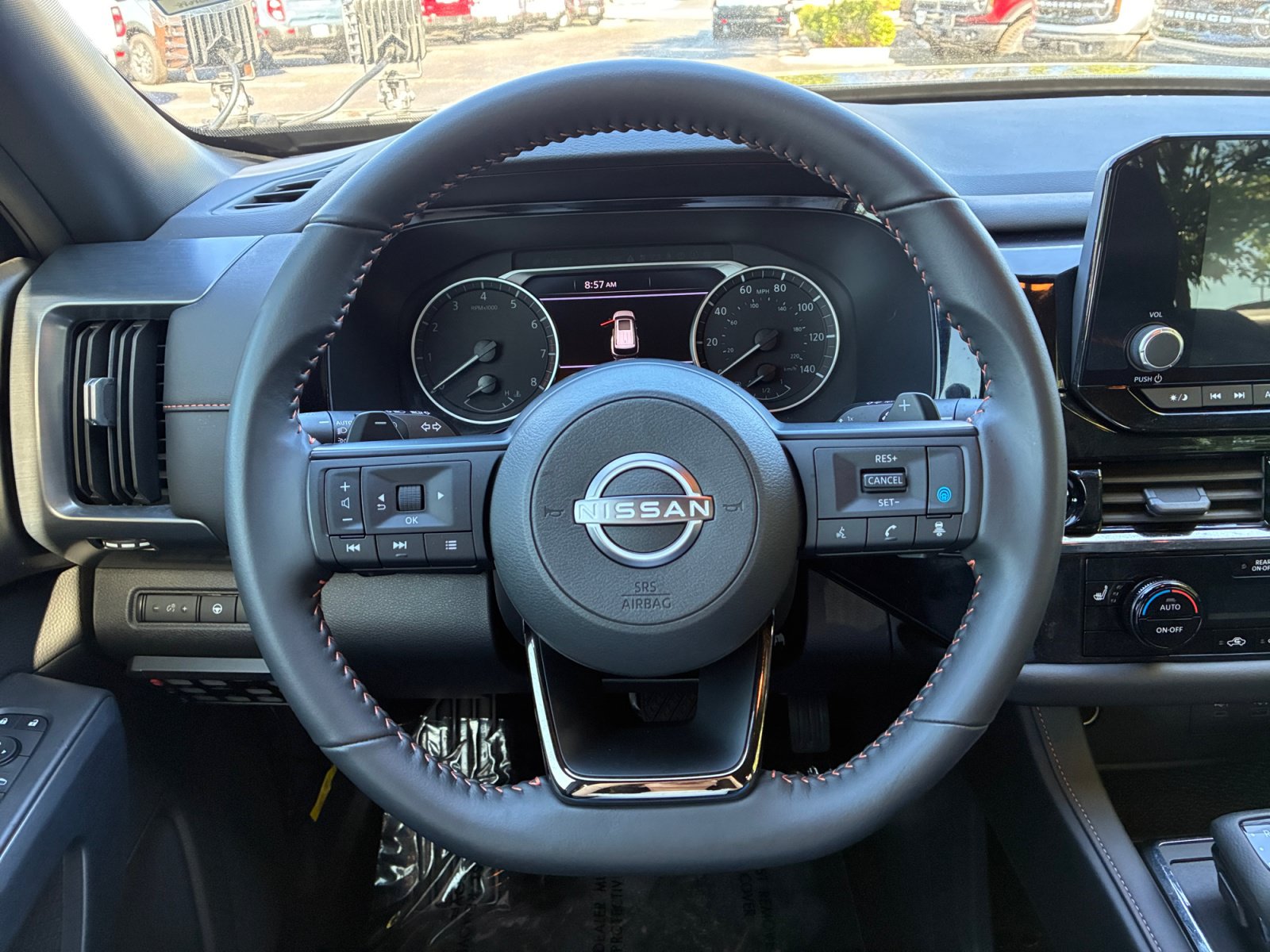 Used 2025 Nissan Pathfinder Rock Creek AWD/4WD image 9