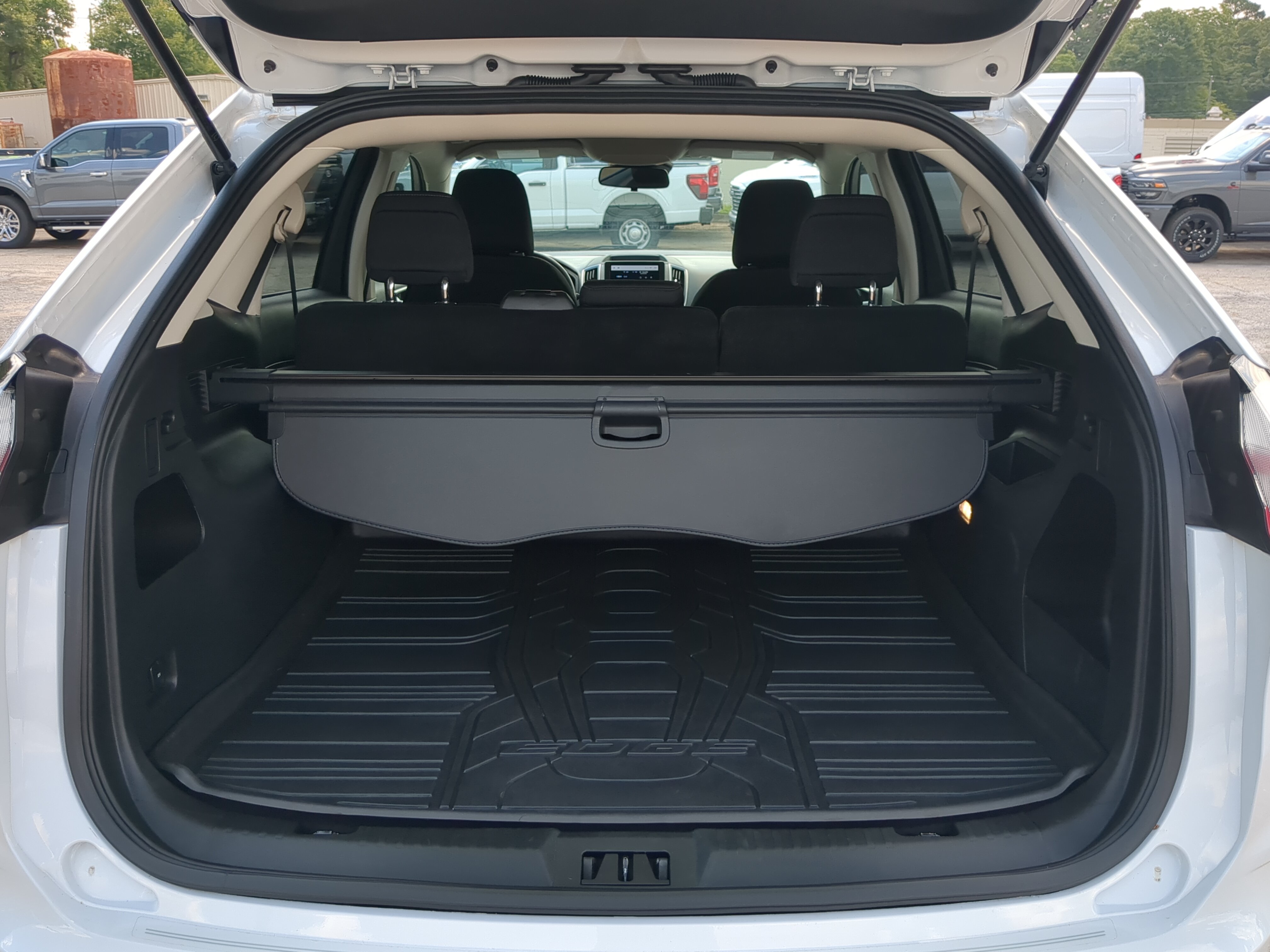 Certified 2024 Ford Edge SE w/ Cargo Accessory Package AWD/4WD image 11