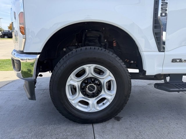 Certified 2025 Ford F250 XLT image 4