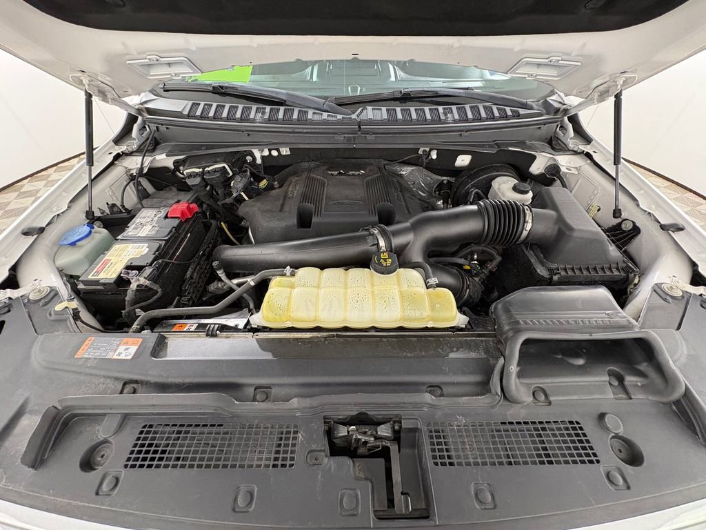 Certified 2019 Ford Expedition Limited w/ Equipment Group 301A image 32