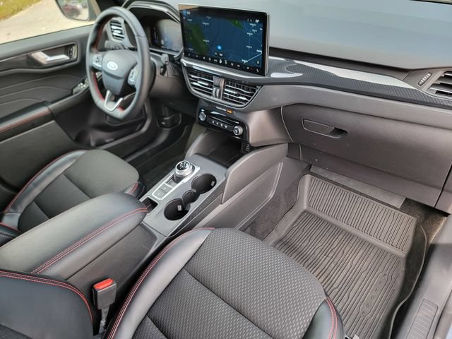 Certified 2024 Ford Escape ST-Line w/ Tech Pack #1 FWD image 25