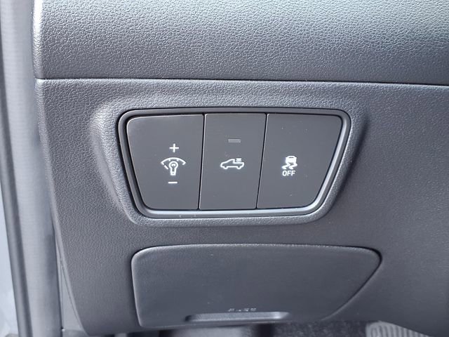 Used 2023 Hyundai Santa Cruz SEL image 16