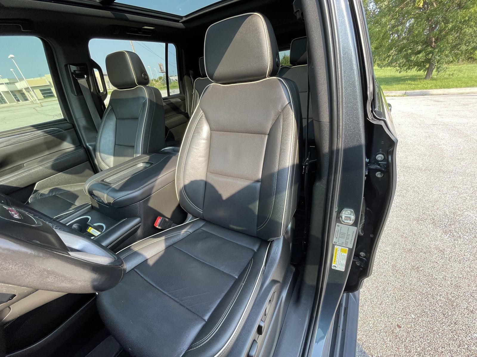 Used 2021 GMC Yukon XL SLT w/ SLT Premium Package AWD/4WD image 18