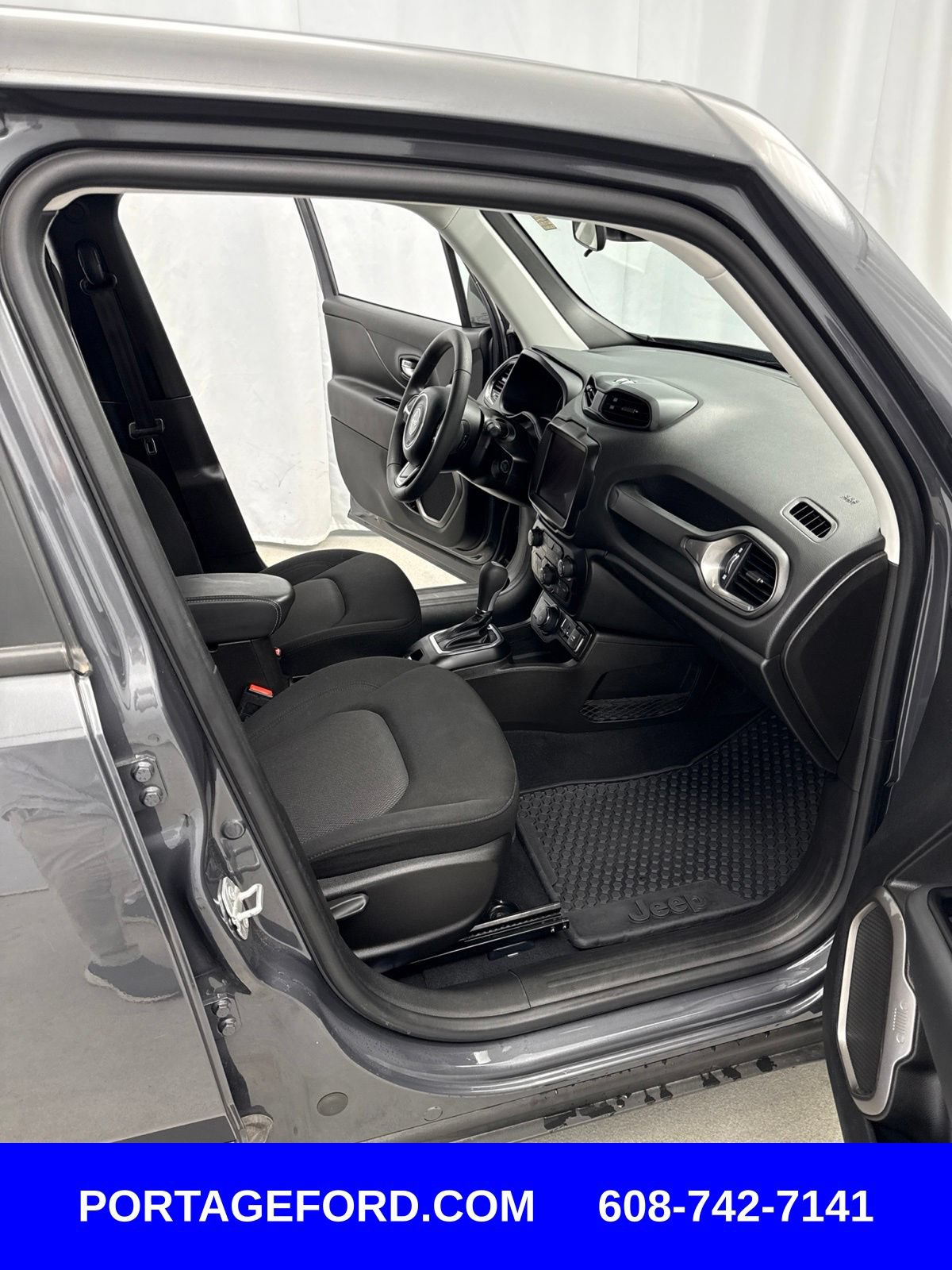 Used 2023 Jeep Renegade Latitude AWD/4WD image 25