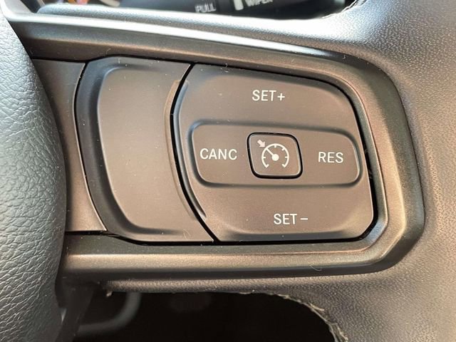 Used 2023 Jeep Gladiator Sport image 20