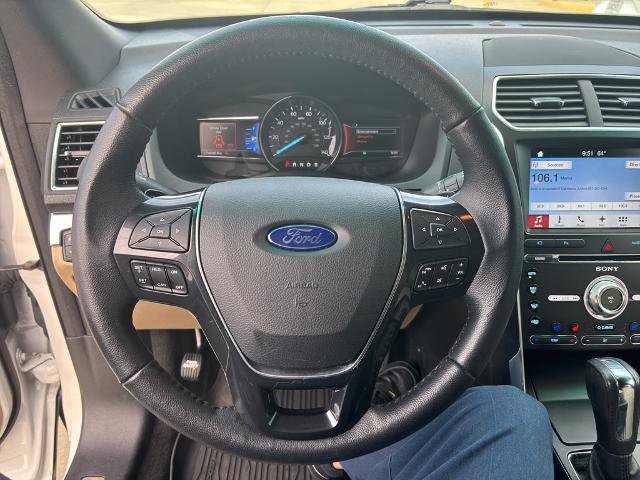 Certified 2017 Ford Explorer Limited image 13