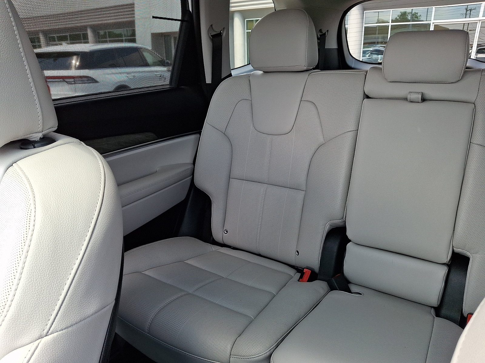 Used 2021 Kia Telluride EX AWD/4WD image 17