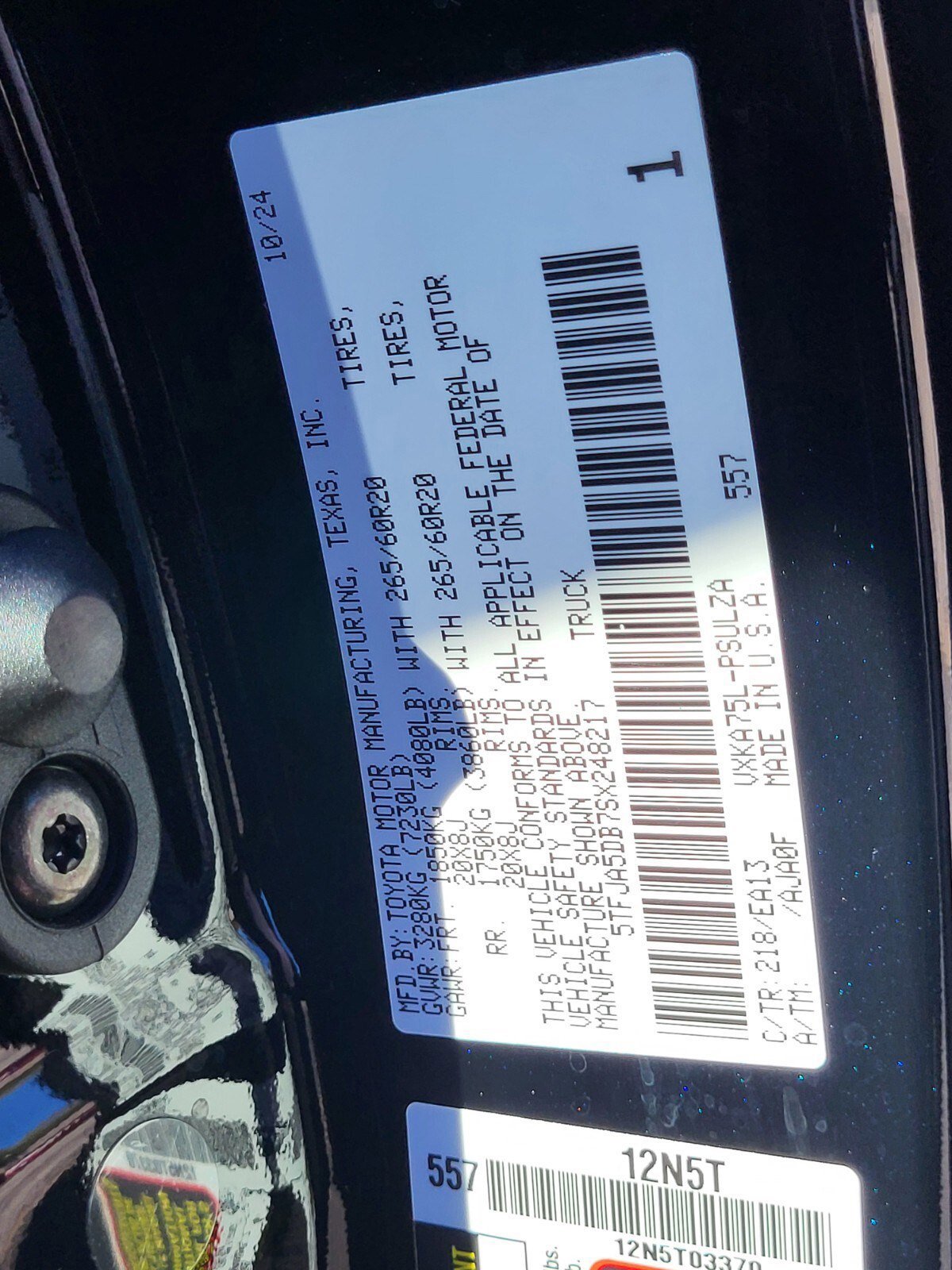 Used 2025 Toyota Tundra Limited image 35