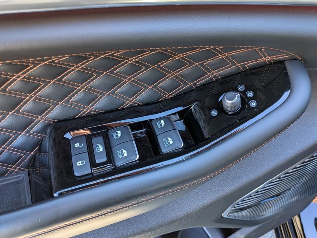 Used 2023 Jeep Grand Cherokee L Summit w/ High Altitude Package image 14