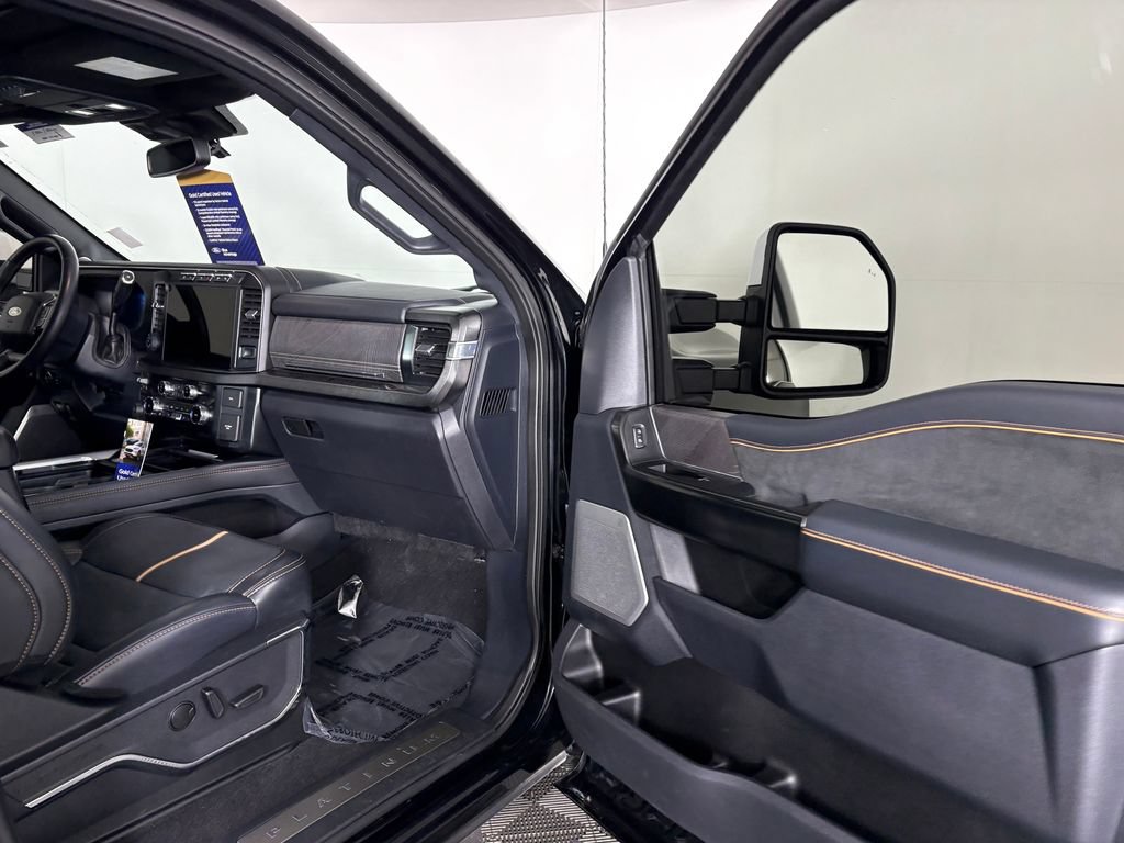 Certified 2023 Ford F350 Platinum w/ FX4 Off-Road Package AWD/4WD image 37