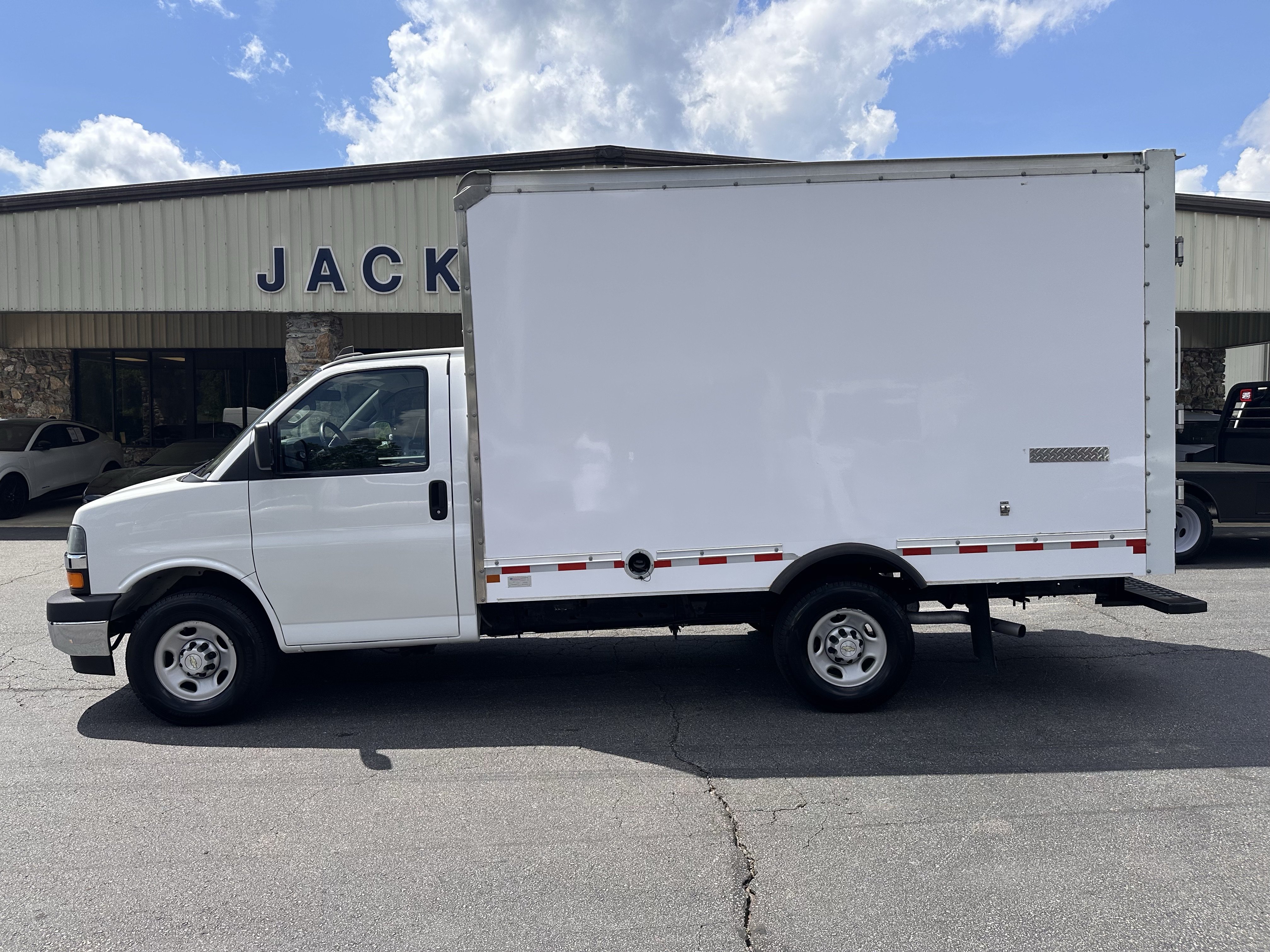 Used 2022 Chevrolet Express 3500 w/ Power Convenience Package