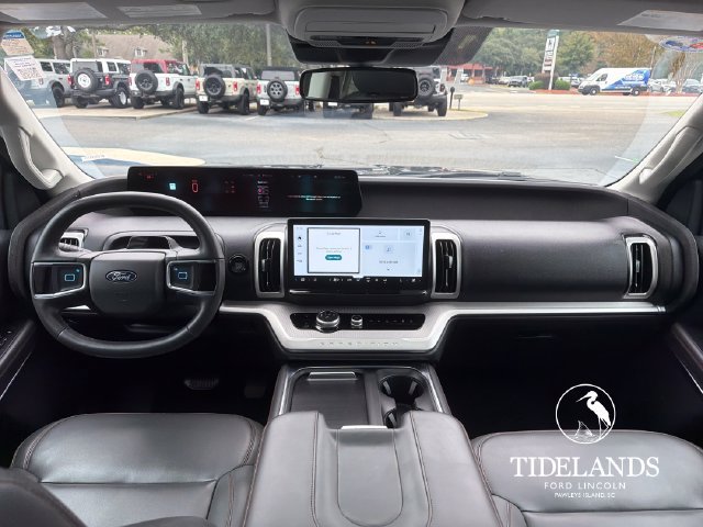 Certified 2025 Ford Expedition Max Active AWD/4WD image 16