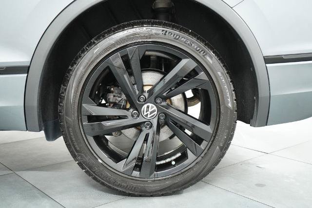 Used 2024 Volkswagen Tiguan SE R-Line FWD image 33