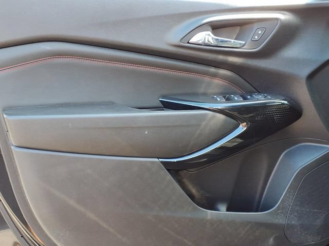 Used 2025 Chevrolet Trax RS w/ Driver Confidence Package FWD image 15