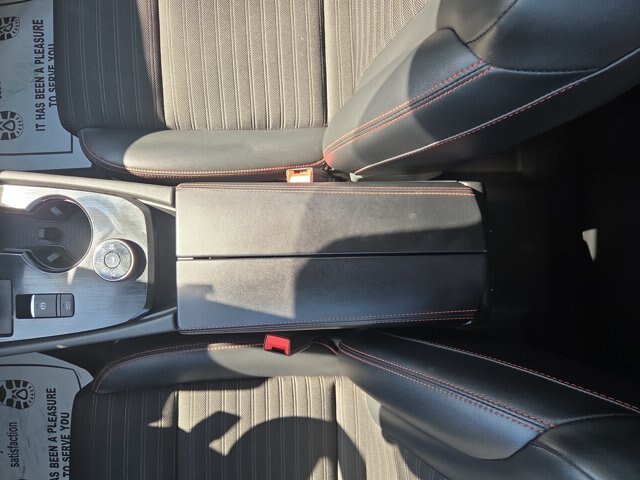 Used 2025 Nissan Rogue SV AWD/4WD image 14