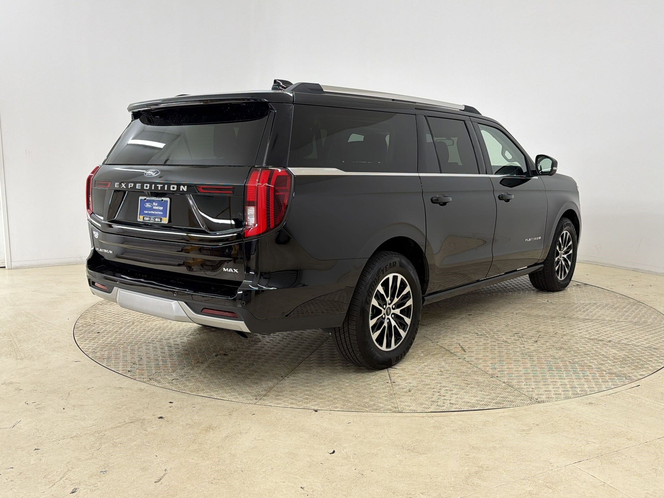 Certified 2025 Ford Expedition Max Platinum AWD/4WD image 9