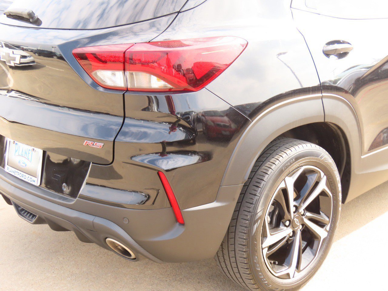 Used 2022 Chevrolet TrailBlazer RS w/ Sun and Liftgate Package image 12