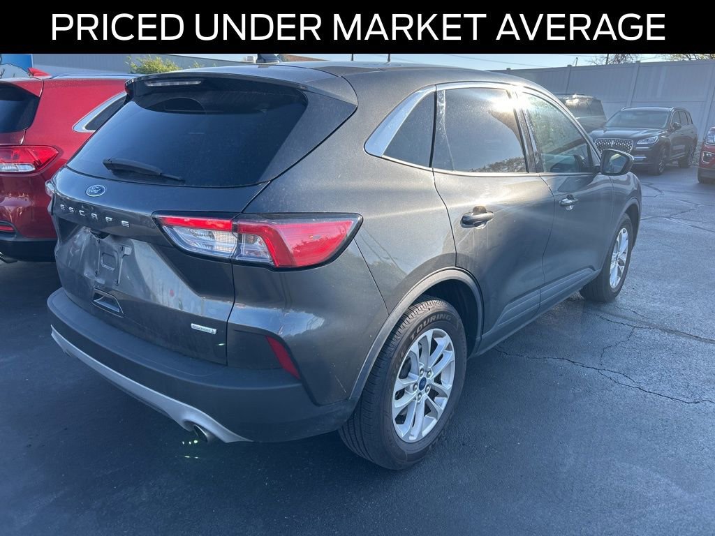 Certified 2020 Ford Escape SE image 13