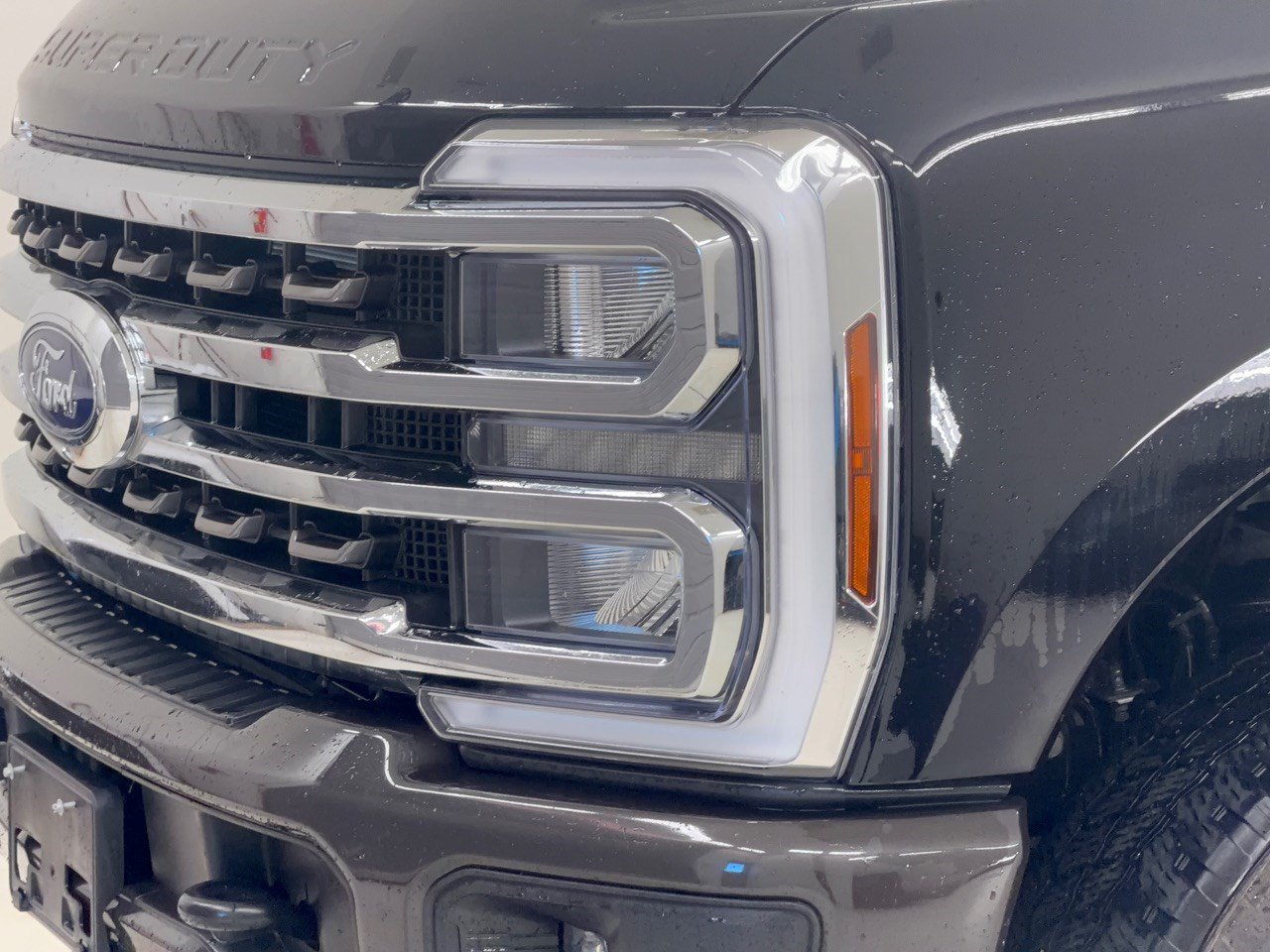 Certified 2024 Ford F250 King Ranch AWD/4WD image 9