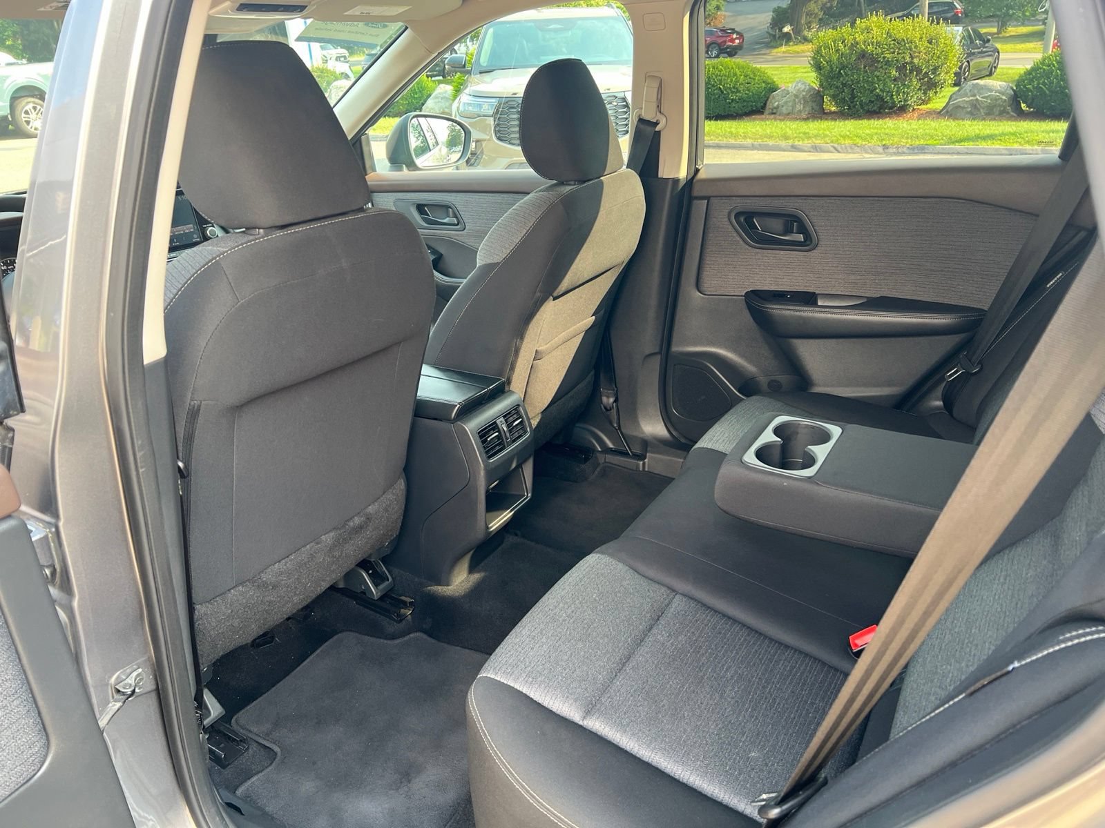 Used 2021 Nissan Rogue S AWD/4WD image 18