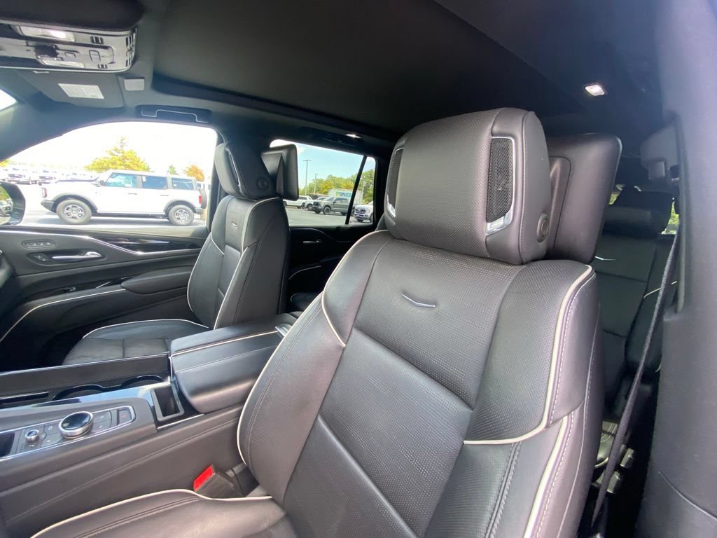 Used 2023 Cadillac Escalade Sport AWD/4WD image 22