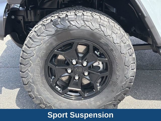 Used 2024 Jeep Gladiator Sport AWD/4WD image 10