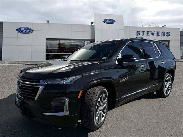 Used 2023 Chevrolet Traverse High Country w/ LPO, Floor Liner Package AWD/4WD image 2