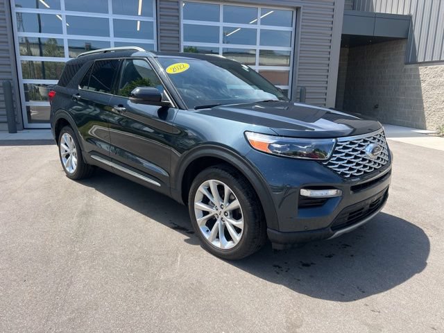 Certified 2022 Ford Explorer Platinum w/ Equipment Group 601A AWD/4WD image 3