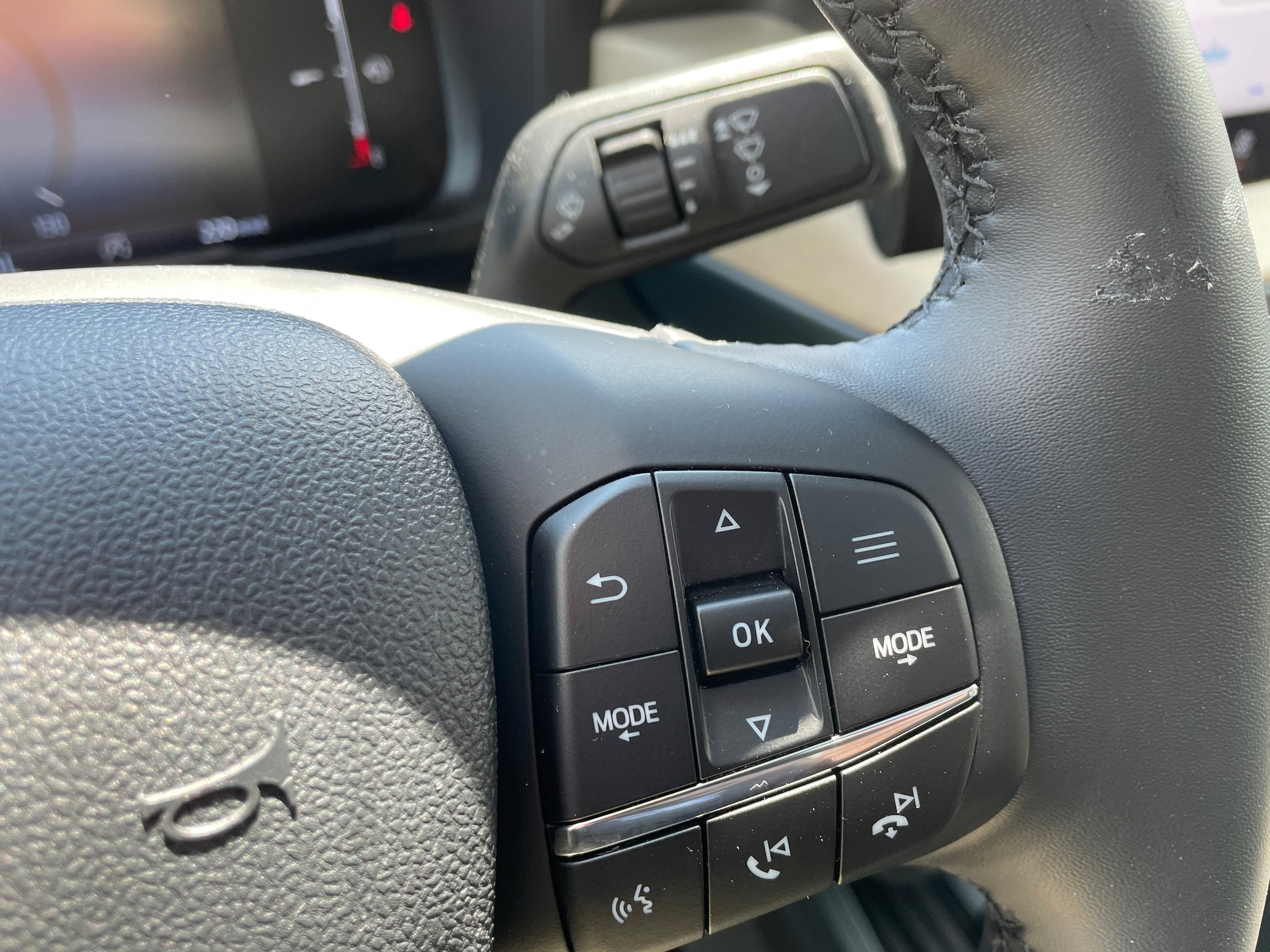 Certified 2025 Ford Maverick Lariat AWD/4WD image 19
