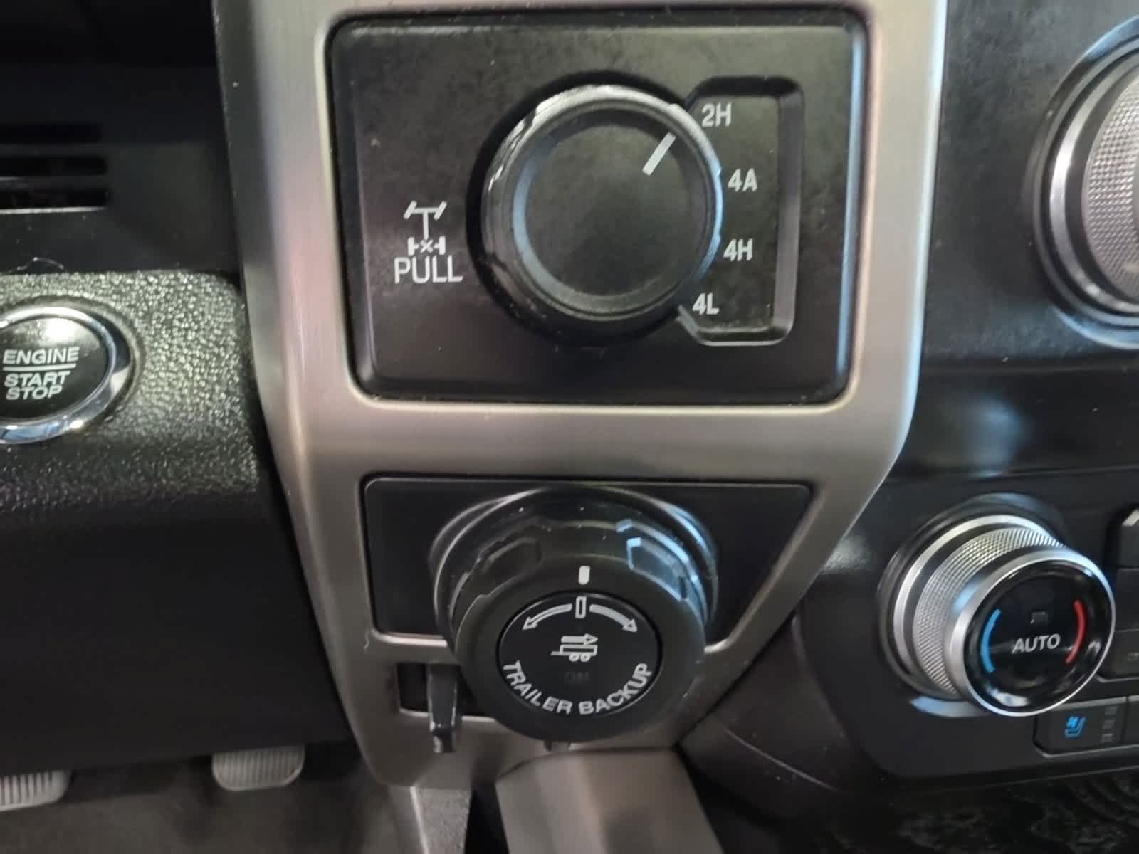Certified 2019 Ford F150 Platinum w/ FX4 Off-Road Package AWD/4WD image 30