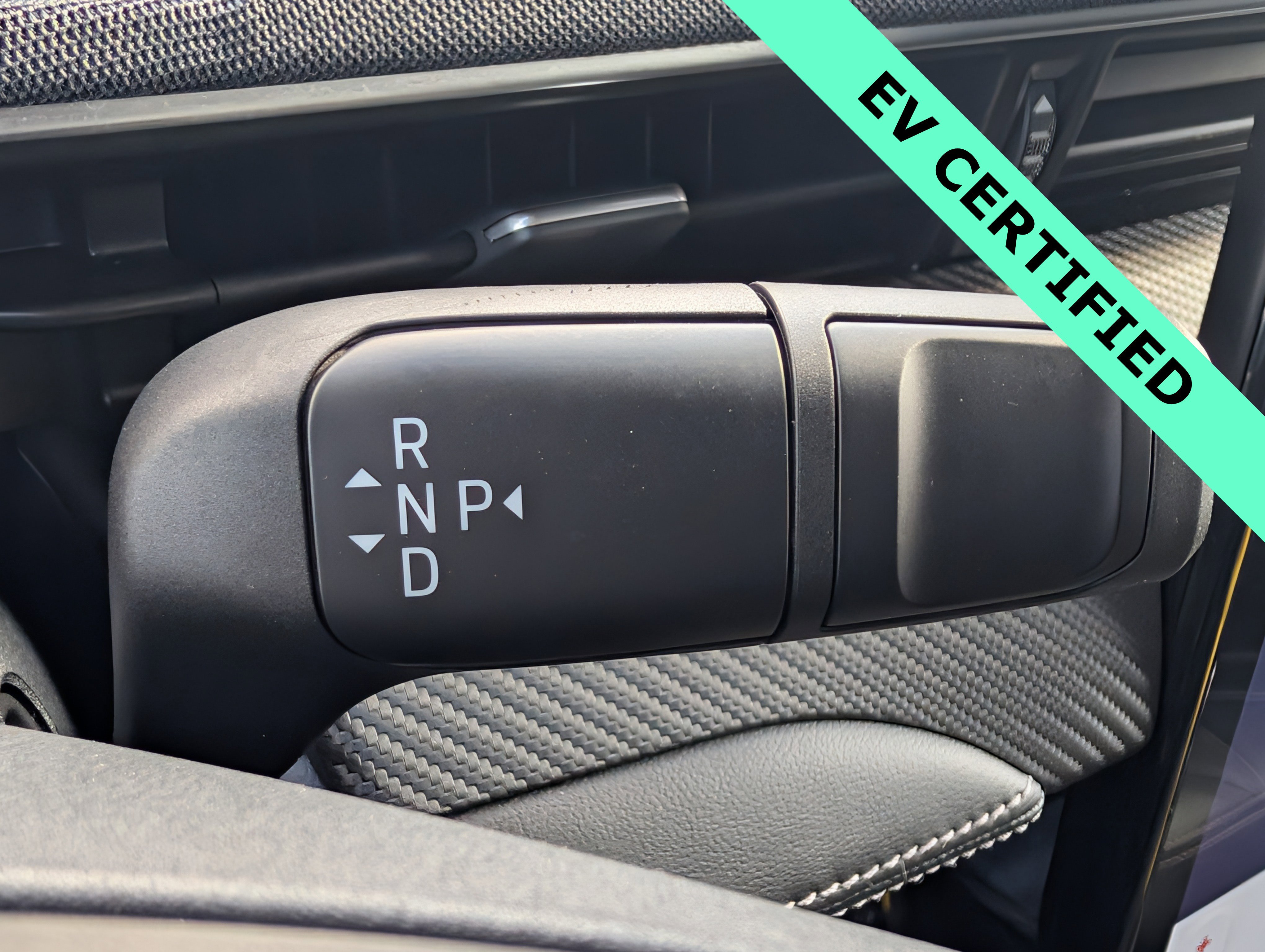 Certified 2025 Ford Mustang Mach-E Select RWD image 32