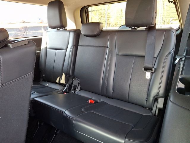 Certified 2024 Ford Expedition Max XLT image 10