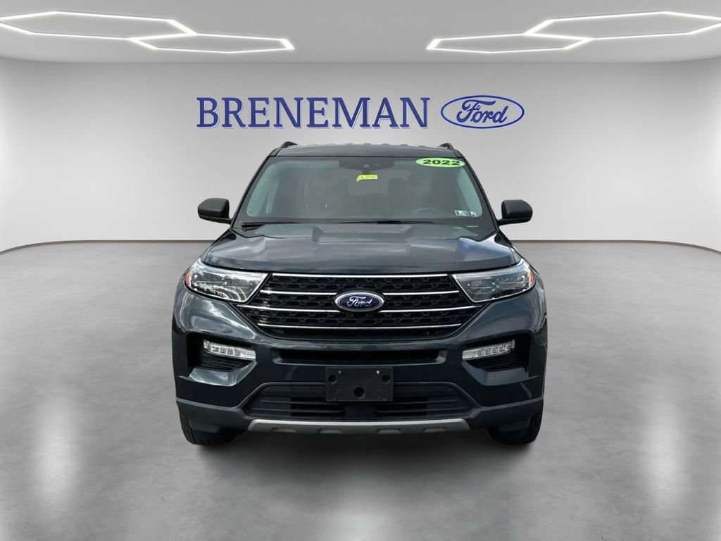 Certified 2022 Ford Explorer XLT w/ Equipment Group 202A image 9