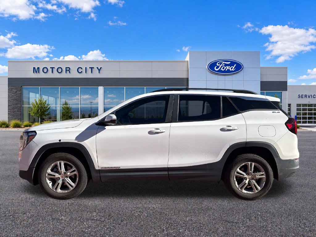Used 2022 GMC Terrain SLE w/ Driver Convenience Package AWD/4WD image 5
