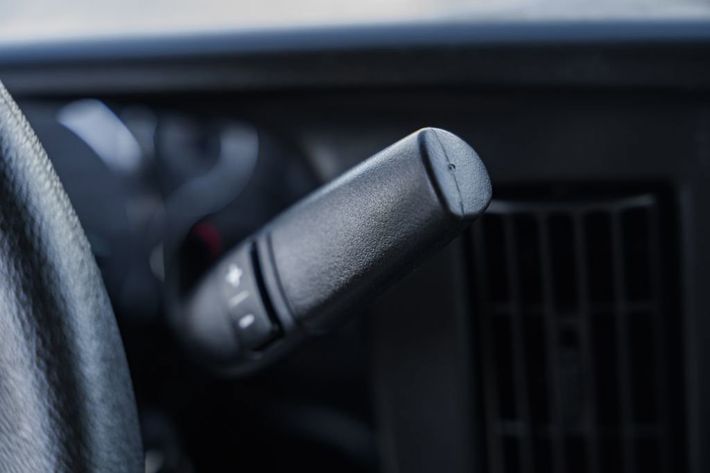 Used 2023 GMC Savana 2500 image 31