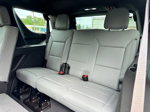 Used 2023 Chevrolet Tahoe LT w/ Luxury Package AWD/4WD image 41