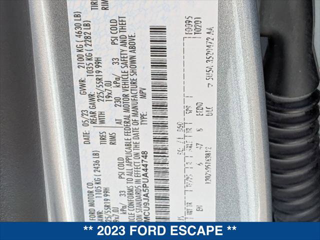 Certified 2023 Ford Escape Platinum AWD/4WD image 25