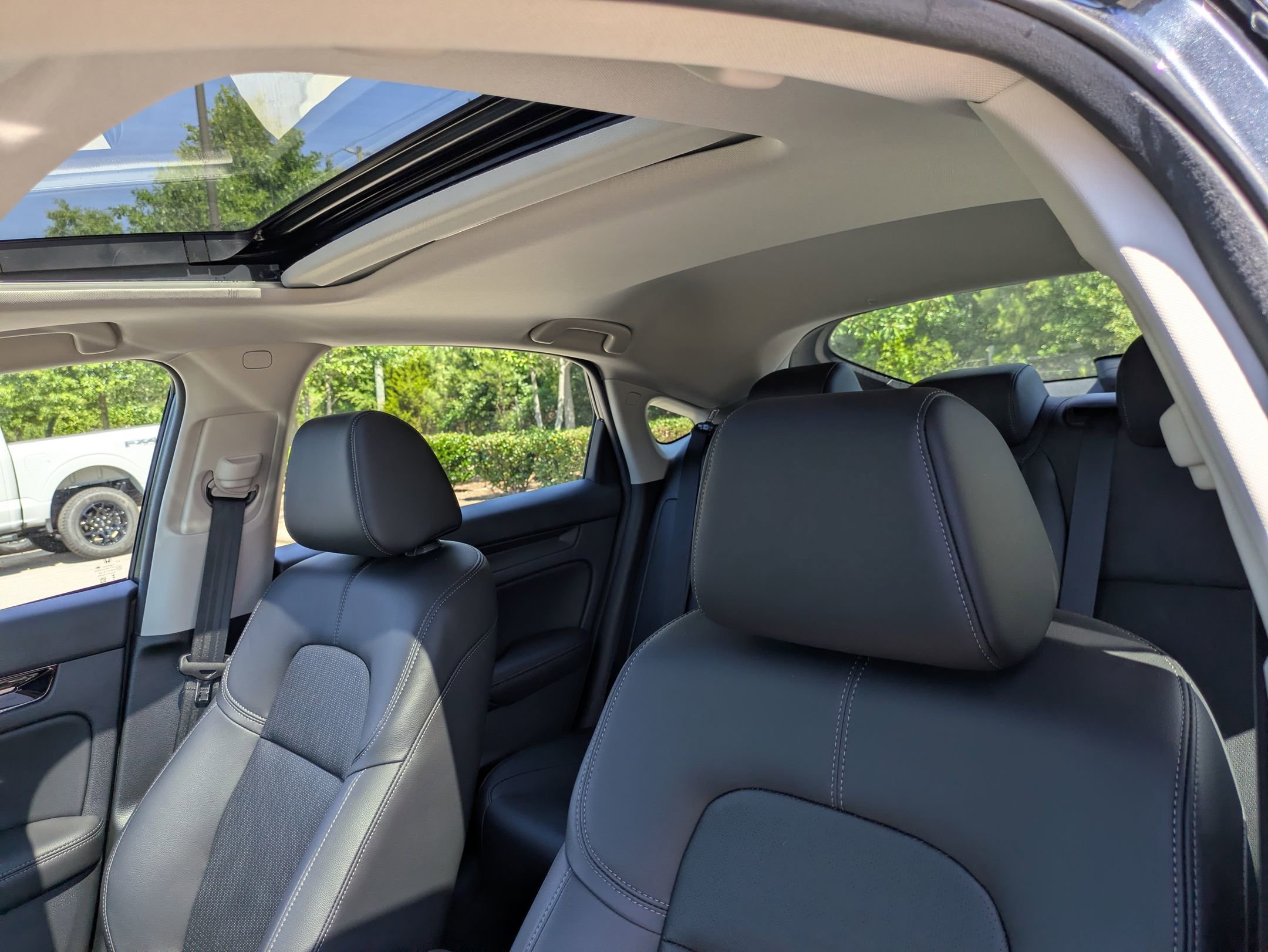 Used 2024 Honda Civic EX-L image 28