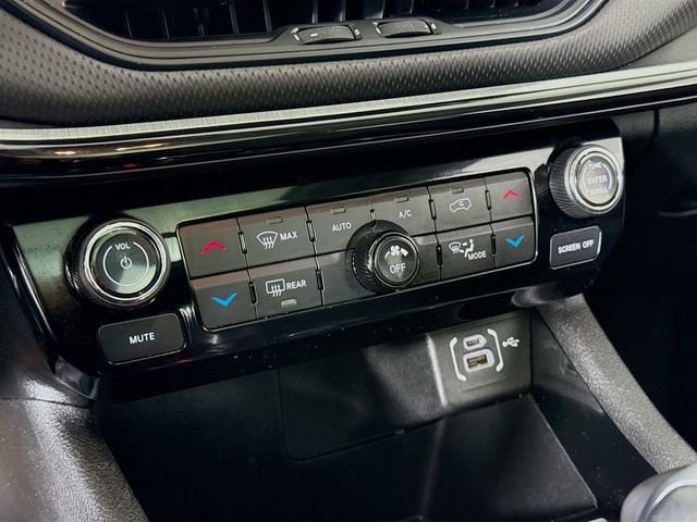 Used 2022 Jeep Compass Trailhawk w/ Sun and Sound Group AWD/4WD image 15