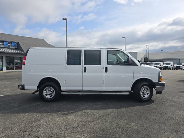 Used 2024 Chevrolet Express 2500 w/ Driver Convenience Package image 18