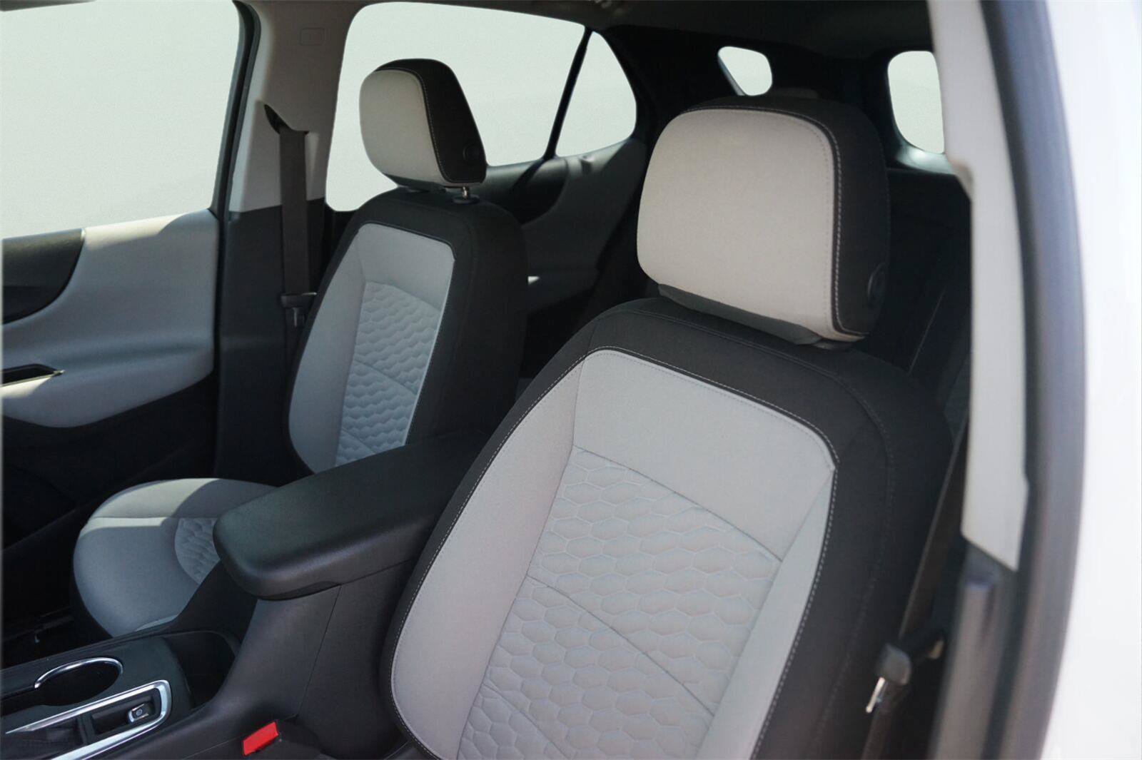 Used 2019 Chevrolet Equinox LS FWD image 10