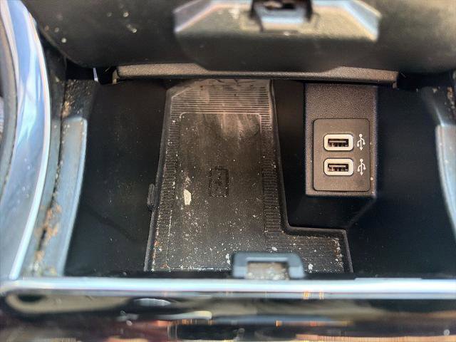 Certified 2019 Ford Edge Titanium w/ Equipment Group 301A image 20