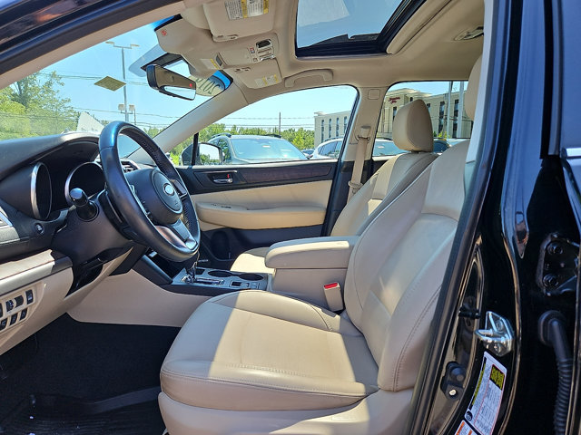 Used 2019 Subaru Outback 3.6R Limited AWD/4WD image 19