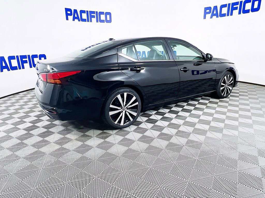 Used 2022 Nissan Altima 2.5 SR image 5