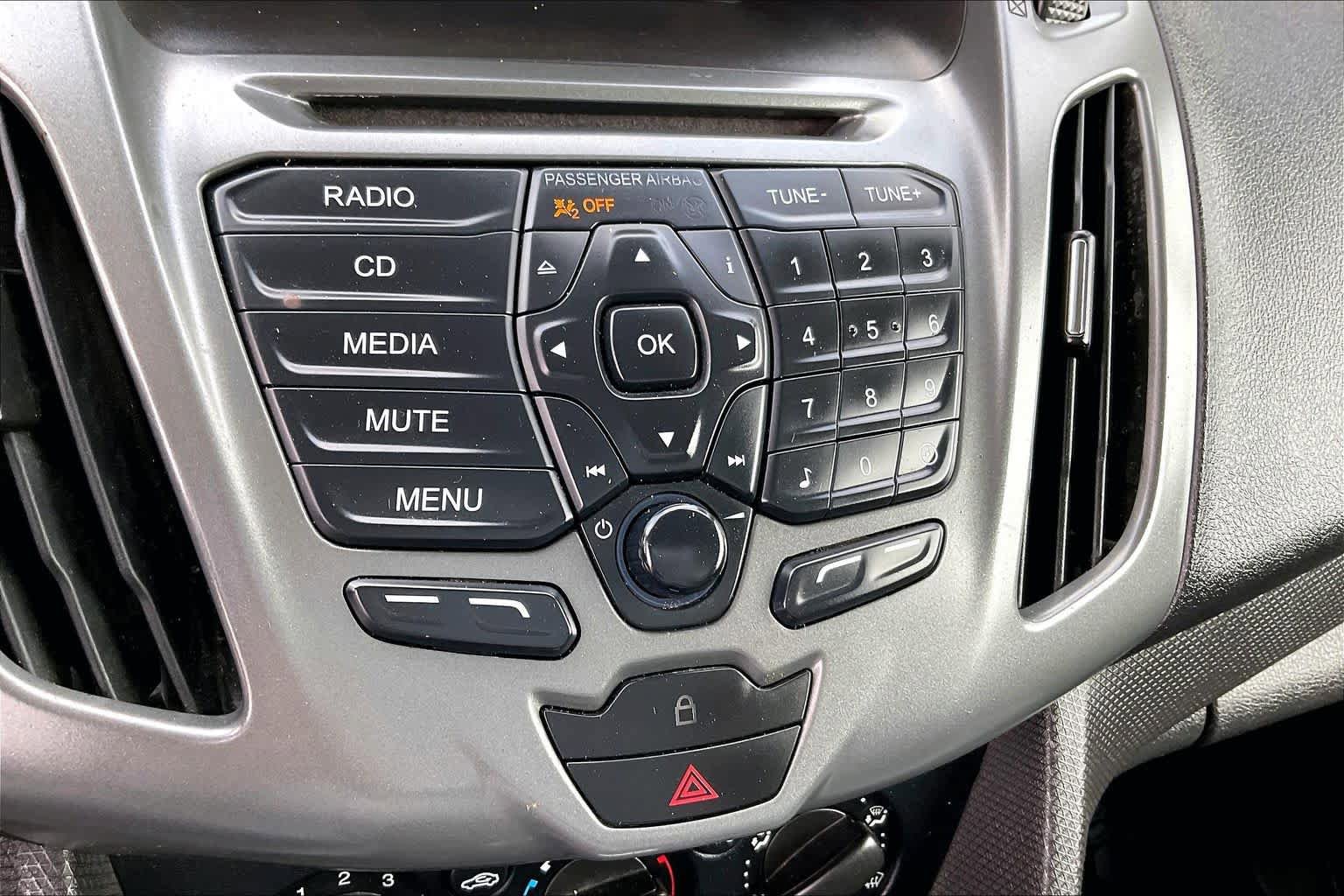 Certified 2017 Ford Transit Connect XL FWD image 29