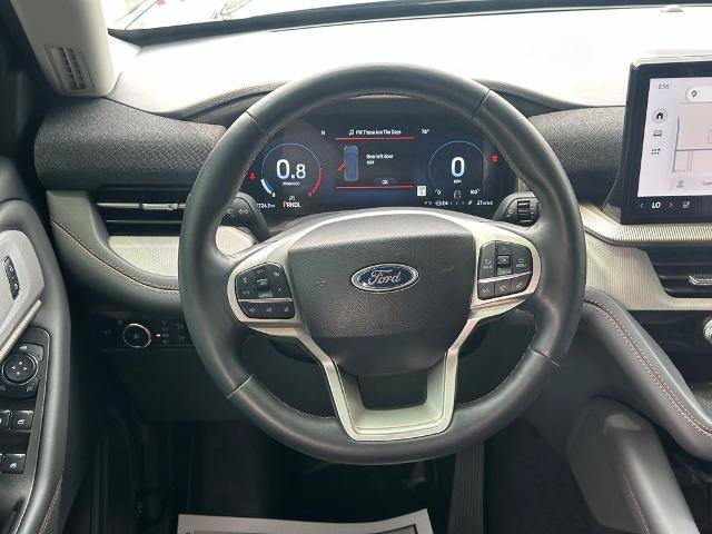 Certified 2025 Ford Explorer Active w/ Active Comfort Package RWD image 7