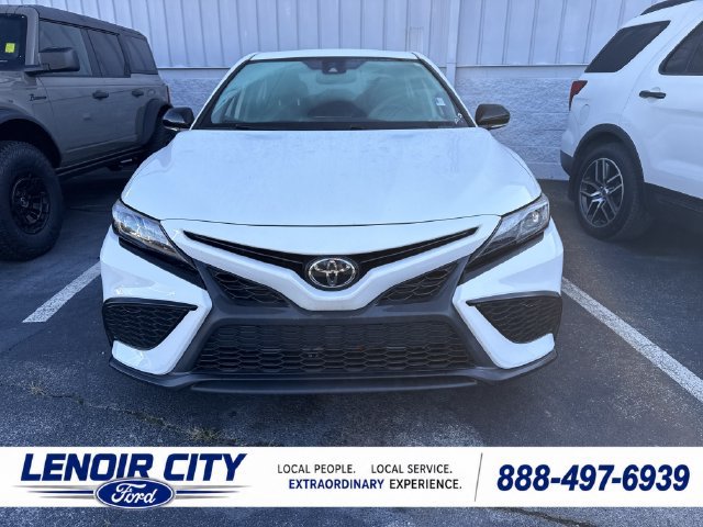 Used 2023 Toyota Camry SE w/ Convenience Package FWD image 6