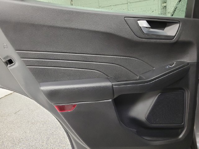 Certified 2025 Ford Escape Platinum AWD/4WD image 10